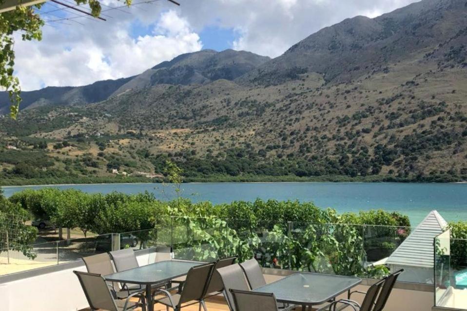 Korissia With Lake View Kournas Ngoại thất bức ảnh