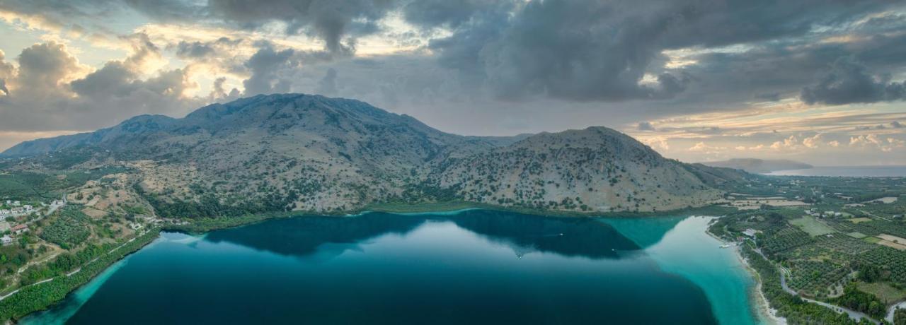 Korissia With Lake View Kournas Ngoại thất bức ảnh